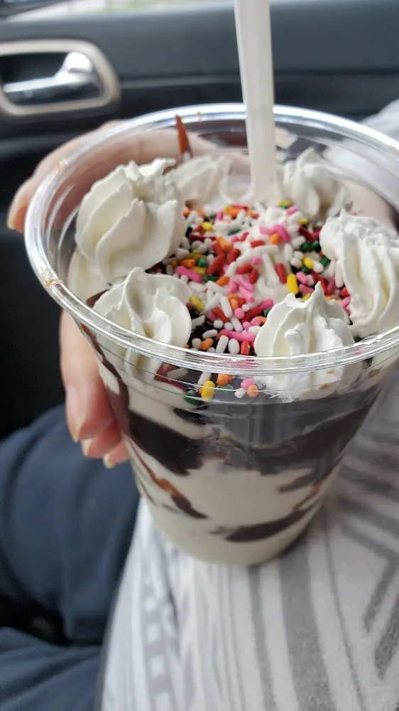 Bronie Sundae